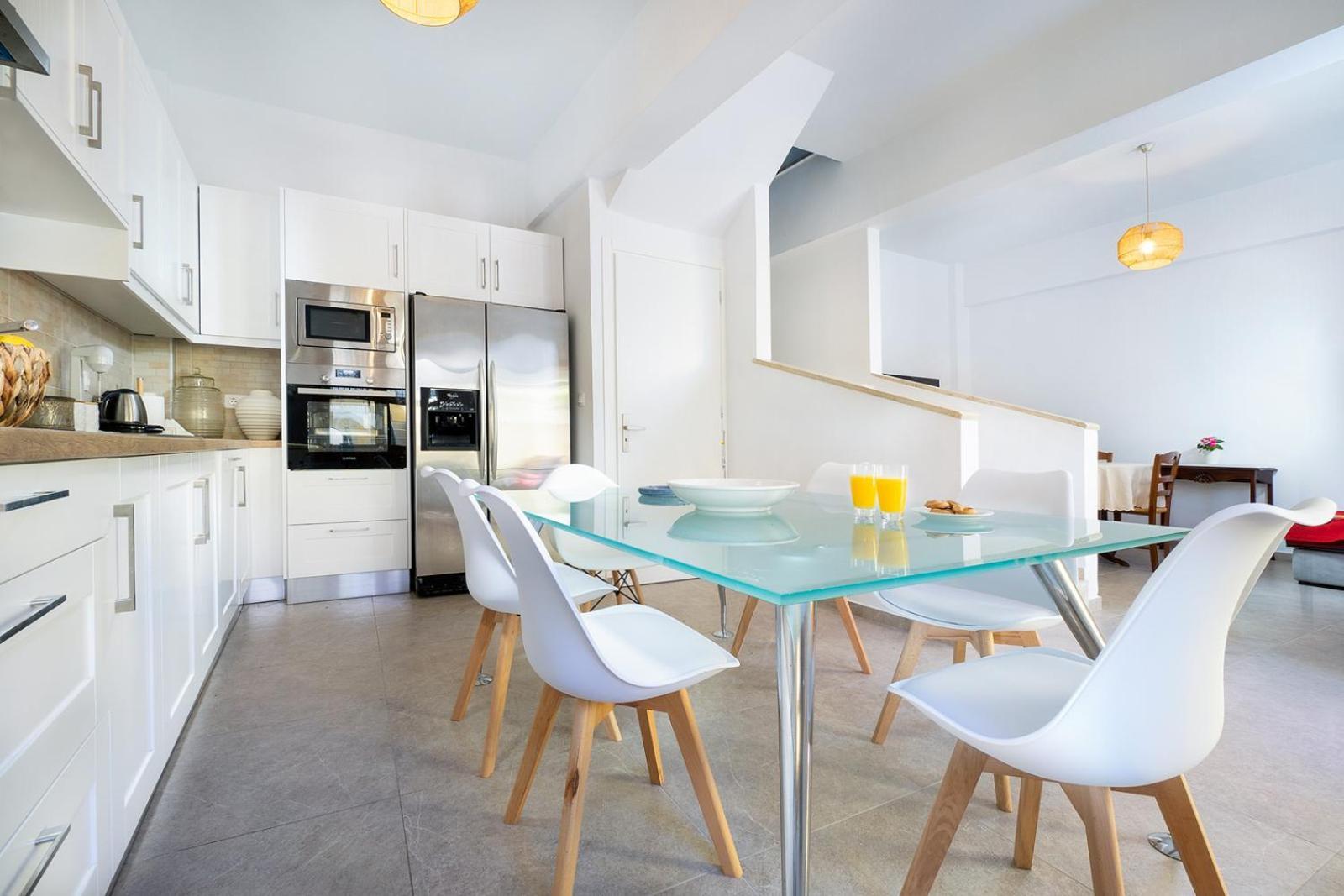 Eleni Residences คาลีเวส ภายนอก รูปภาพ