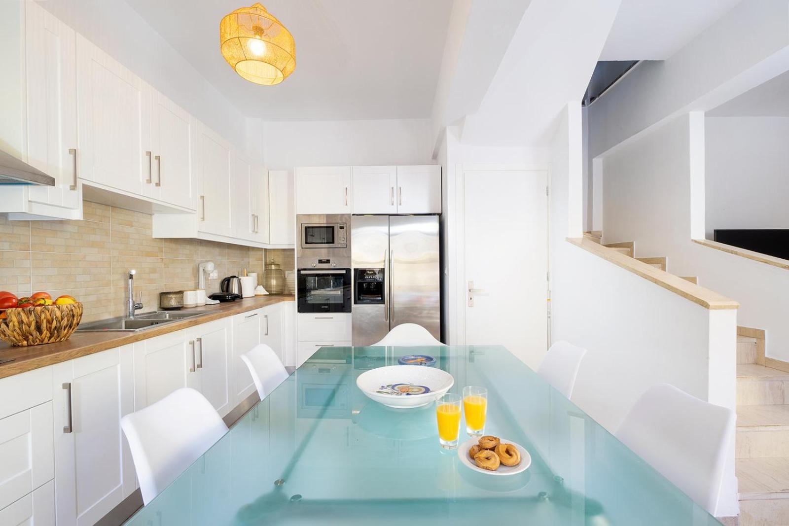 Eleni Residences คาลีเวส ภายนอก รูปภาพ